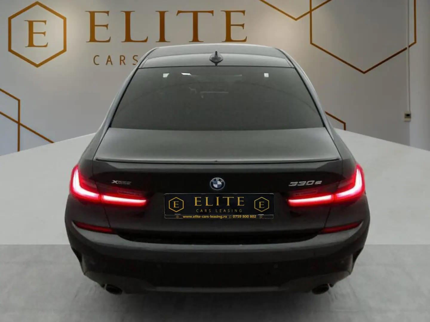 BMW Seria 3 330e xDrive M Sport