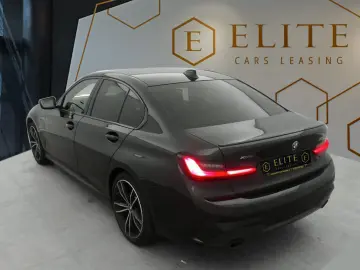 BMW Seria 3 330e xDrive M Sport