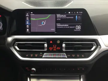 BMW Seria 3 330e xDrive M Sport