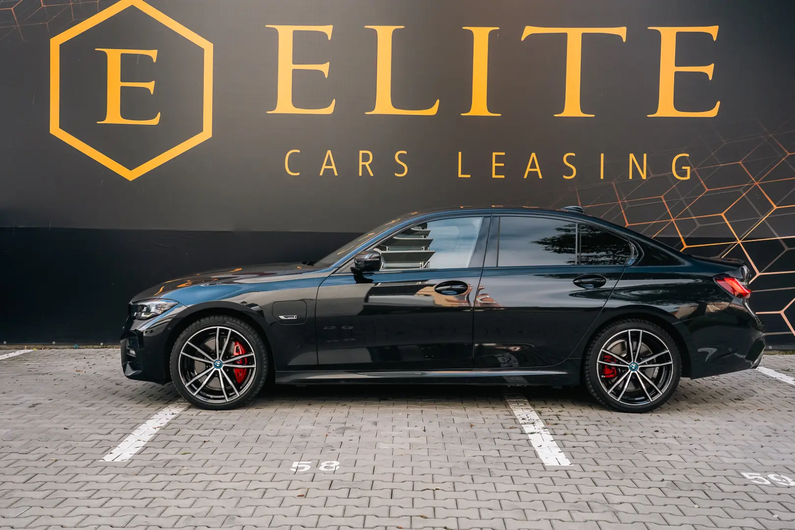 BMW Seria 3 330e xDrive M Sport