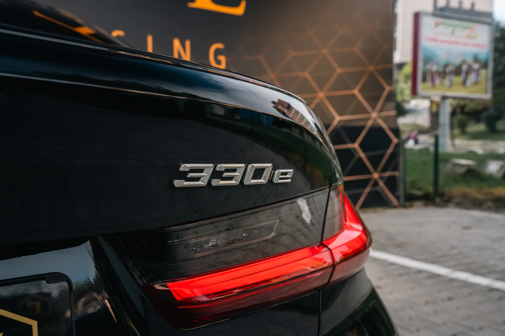 BMW Seria 3 330e xDrive M Sport