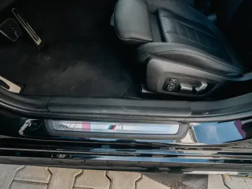 BMW Seria 3 330e xDrive M Sport