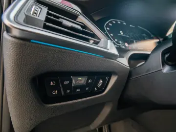 BMW Seria 3 330e xDrive M Sport