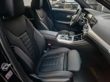 BMW Seria 3 330e xDrive M Sport