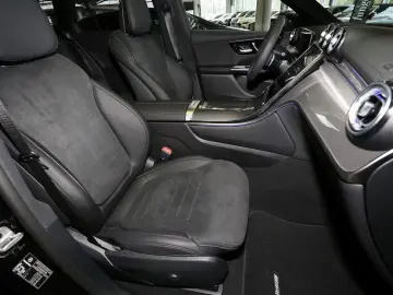 GLC 300 d 4M AMG Night+MBUX+360°+Pano+AHK+Distro