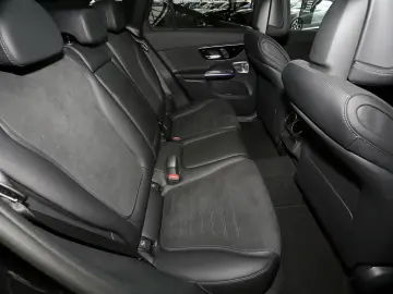 GLC 300 d 4M AMG Night+MBUX+360°+Pano+AHK+Distro