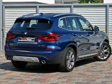 BMW X3 xDrive20d AT xLine