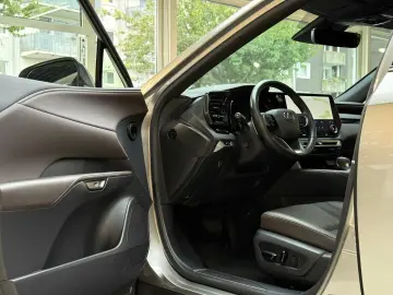 RX 450 h+ E-Four Executive