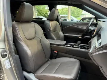 RX 450 h+ E-Four Executive