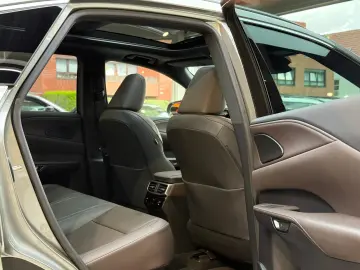 RX 450 h+ E-Four Executive