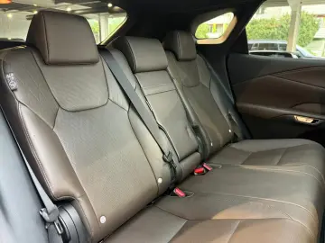 RX 450 h+ E-Four Executive