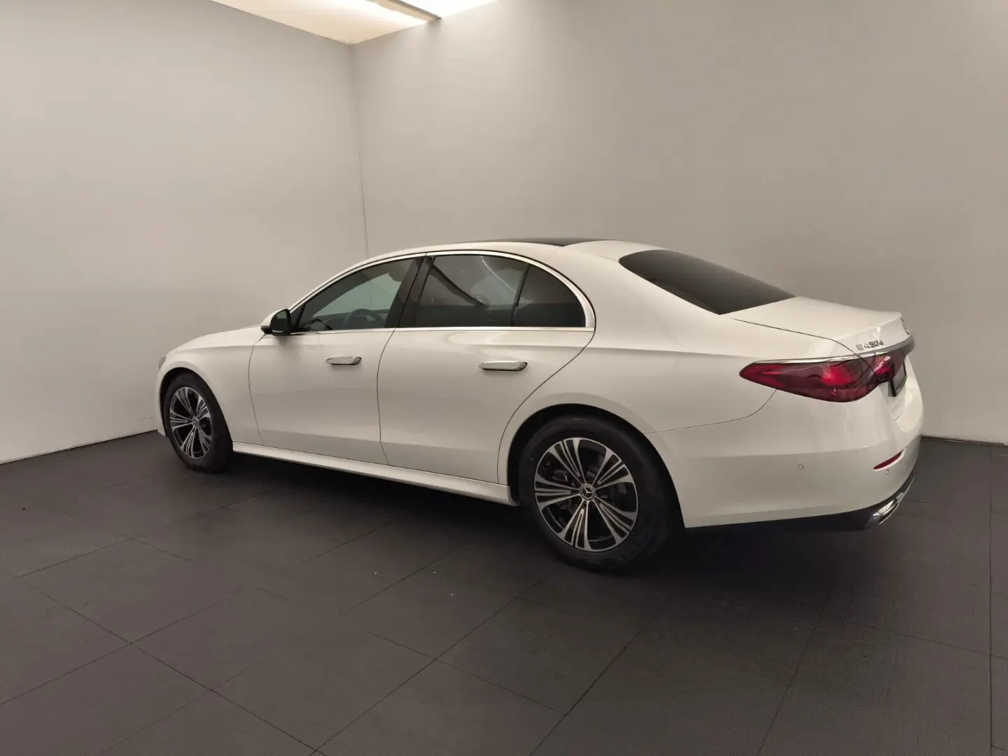 E 450 d 4M Ava Advanced Plus Leder Pano Distro 3