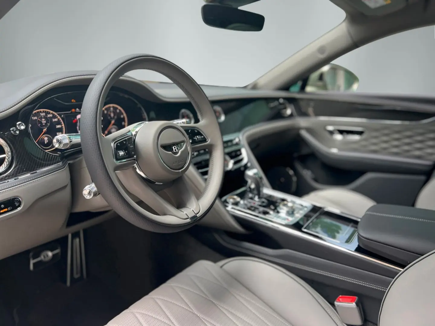 Bentley Flying Spur 6.0 W12 - Naim//TV