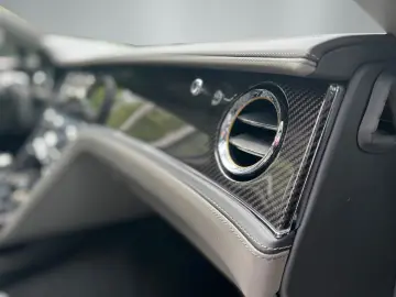 Bentley Flying Spur 6.0 W12 - Naim//TV