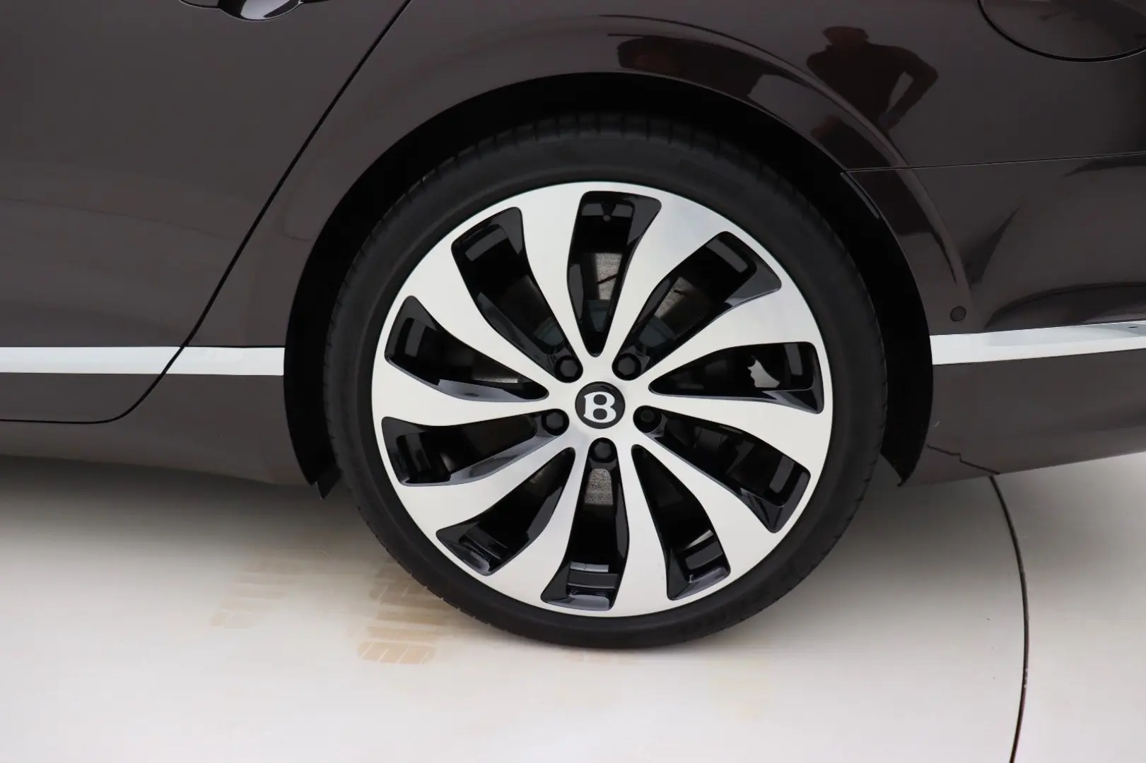 Bentley Flying Spur Azure Hybrid