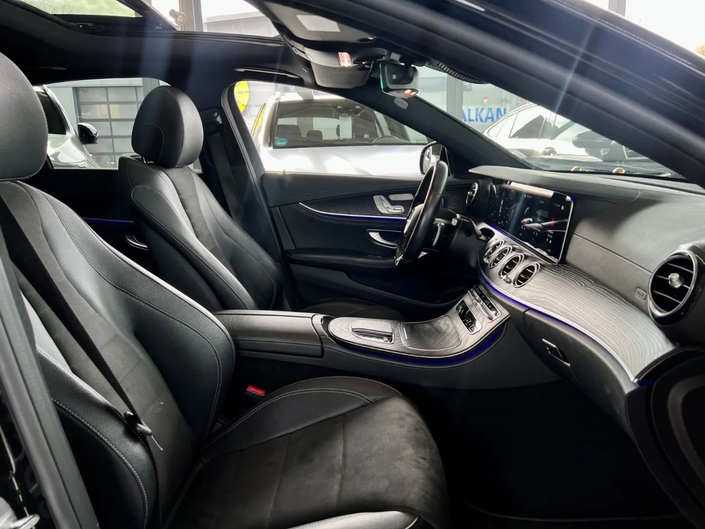 E 300 de Lim.|AMG-LINE|PANORAMA|1.HAND|BURMESTER