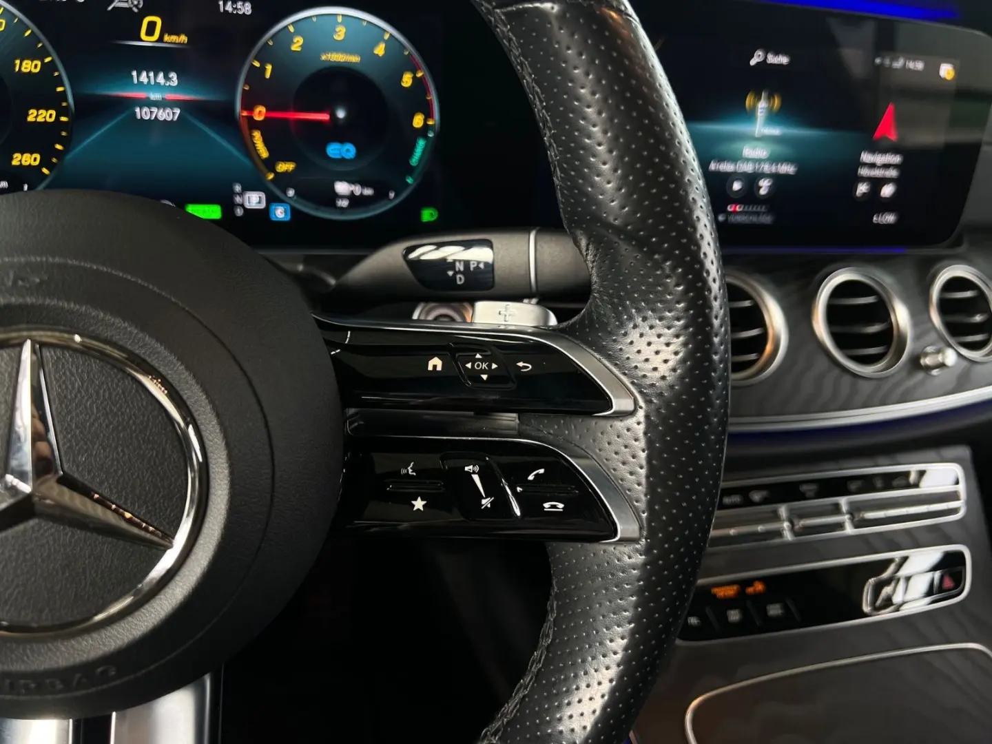 E 300 de Lim.|AMG-LINE|PANORAMA|1.HAND|BURMESTER