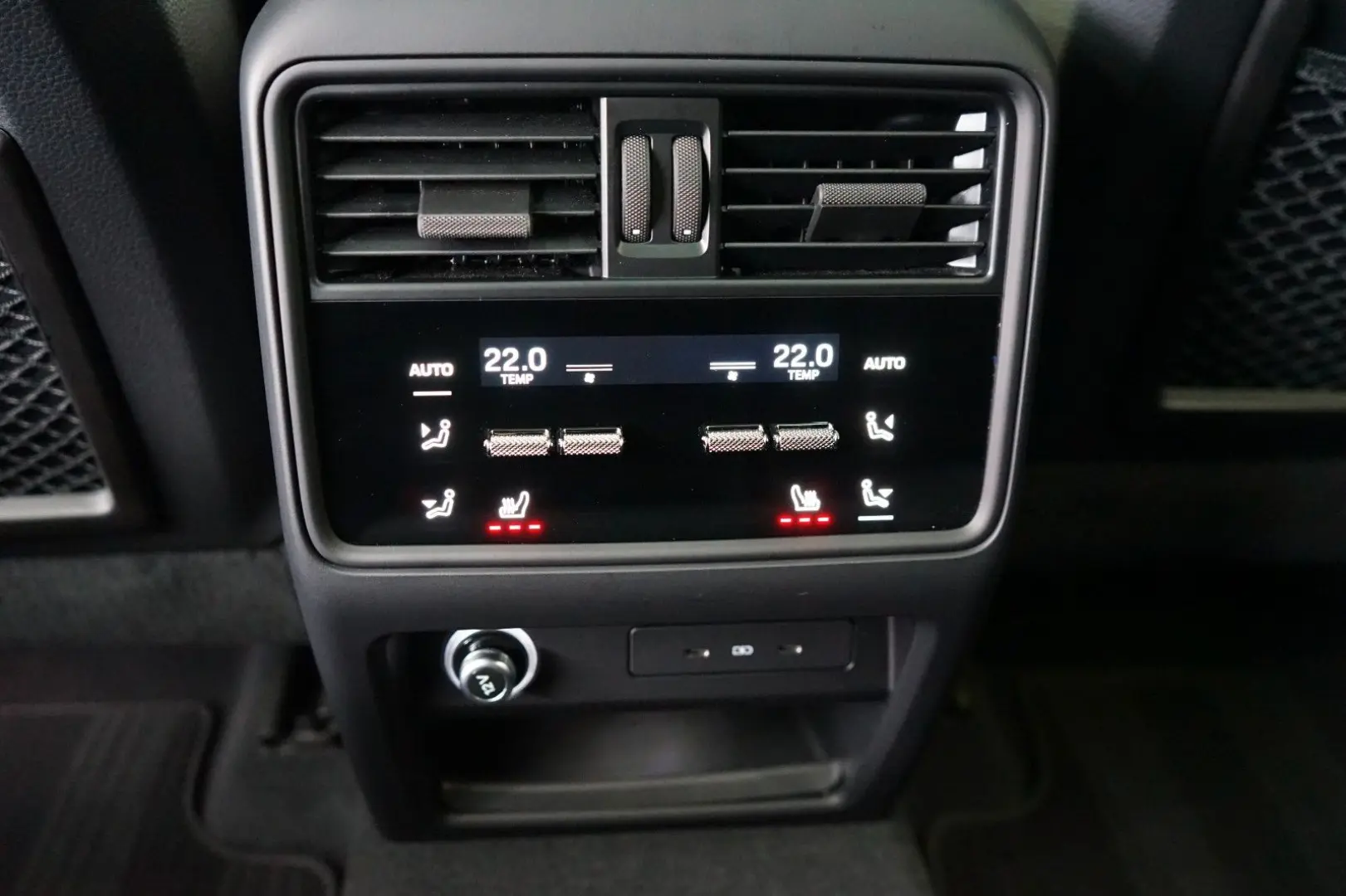 Cayenne Coupe E-Hybrid/P-Display/HeadUp/PDCC/MEG