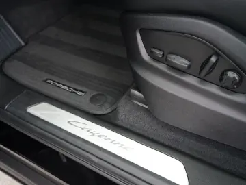 Cayenne Coupe E-Hybrid/P-Display/HeadUp/PDCC/MEG