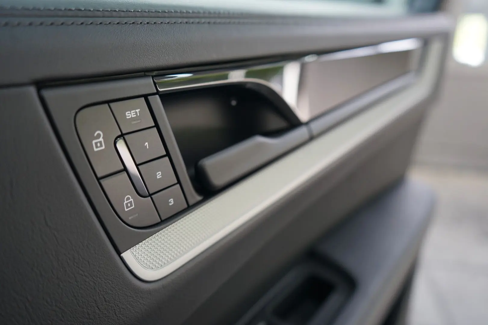 Cayenne Coupe E-Hybrid/P-Display/HeadUp/PDCC/MEG