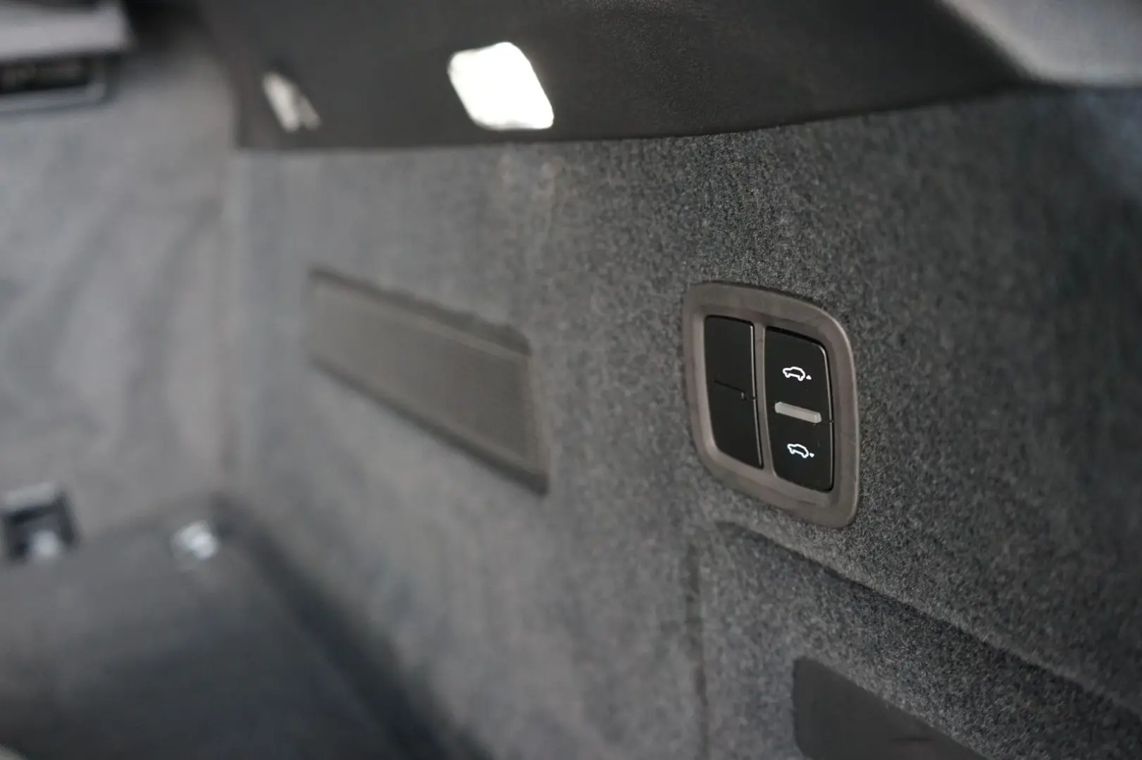 Cayenne Coupe E-Hybrid/P-Display/HeadUp/PDCC/MEG