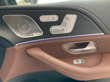 GLE 300 d 4M AMG Line/Airmatic/Multibeam/Kamera