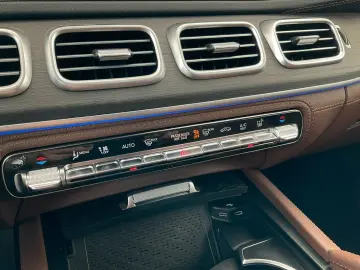 GLE 300 d 4M AMG Line/Airmatic/Multibeam/Kamera