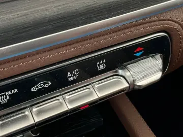 GLE 300 d 4M AMG Line/Airmatic/Multibeam/Kamera