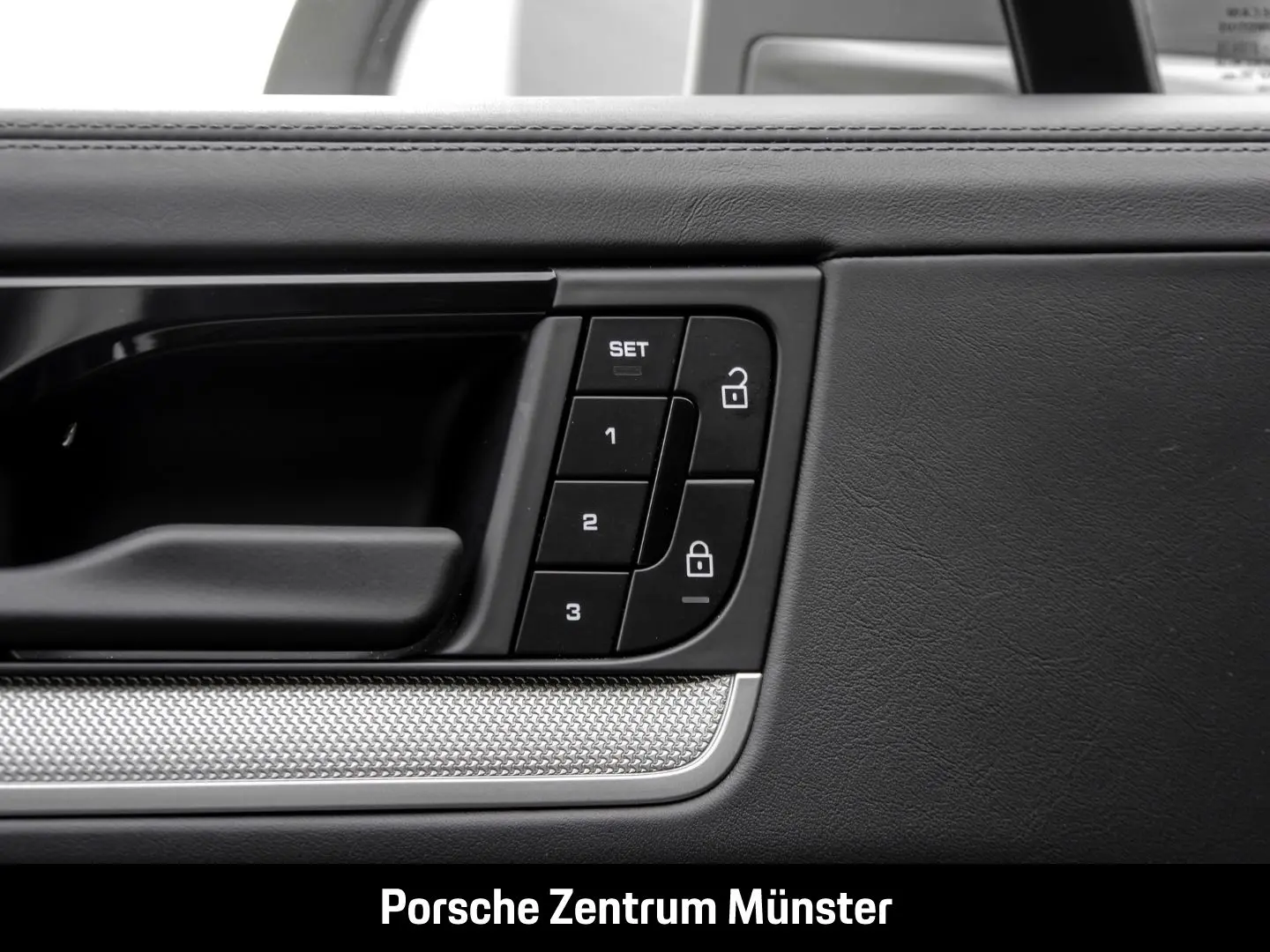 Cayenne E-Hybrid Coupe HA-Lenkung InnoDrive LED