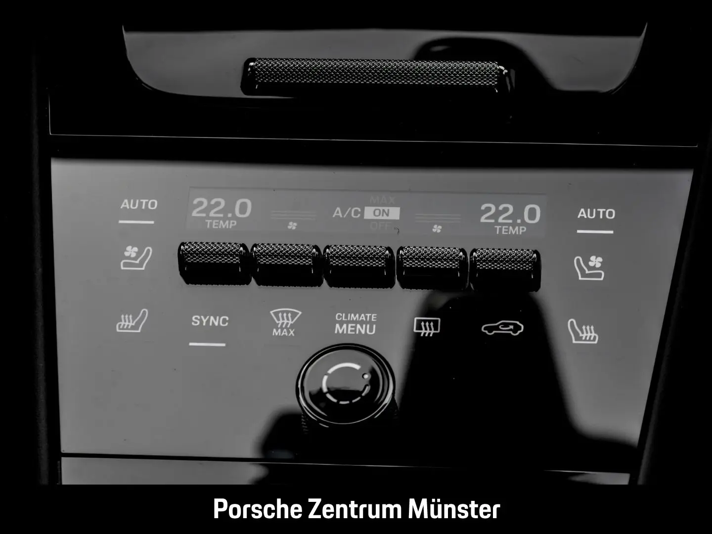 Cayenne E-Hybrid Coupe HA-Lenkung InnoDrive LED