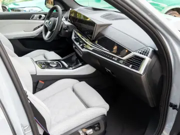 BMW X5 30d M SPORT. LUFTF. PANORAMA