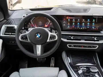 BMW X5 30d M SPORT. LUFTF. PANORAMA