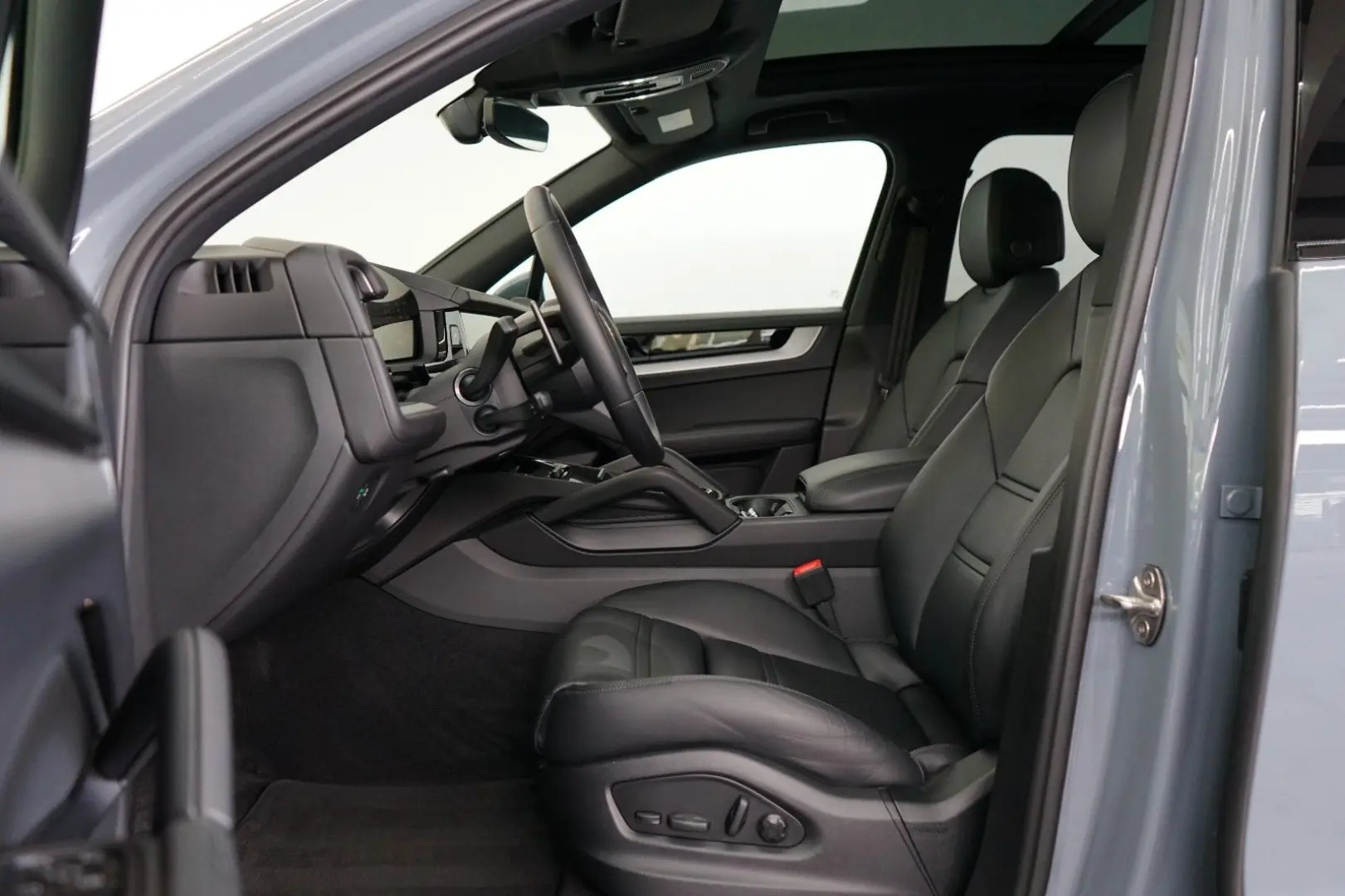 Cayenne E-Hybrid/P-Display/HAL/HD/14W/INNO/360°