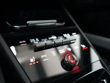 Cayenne E-Hybrid/P-Display/HAL/HD/14W/INNO/360°