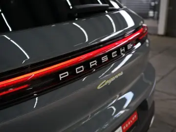 Cayenne E-Hybrid/P-Display/HAL/HD/14W/INNO/360°