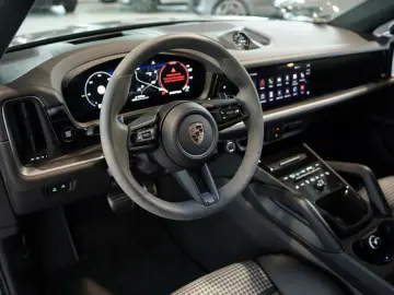 Cayenne S Coupé *1.H *22 *S-Abgas *LUFT *BOSE