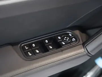 Cayenne S Coupé *1.H *22 *S-Abgas *LUFT *BOSE