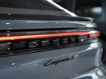 Cayenne S Coupé *1.H *22 *S-Abgas *LUFT *BOSE