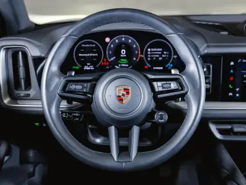 Cayenne E-Hybrid Panorama Luftfederung BOSE