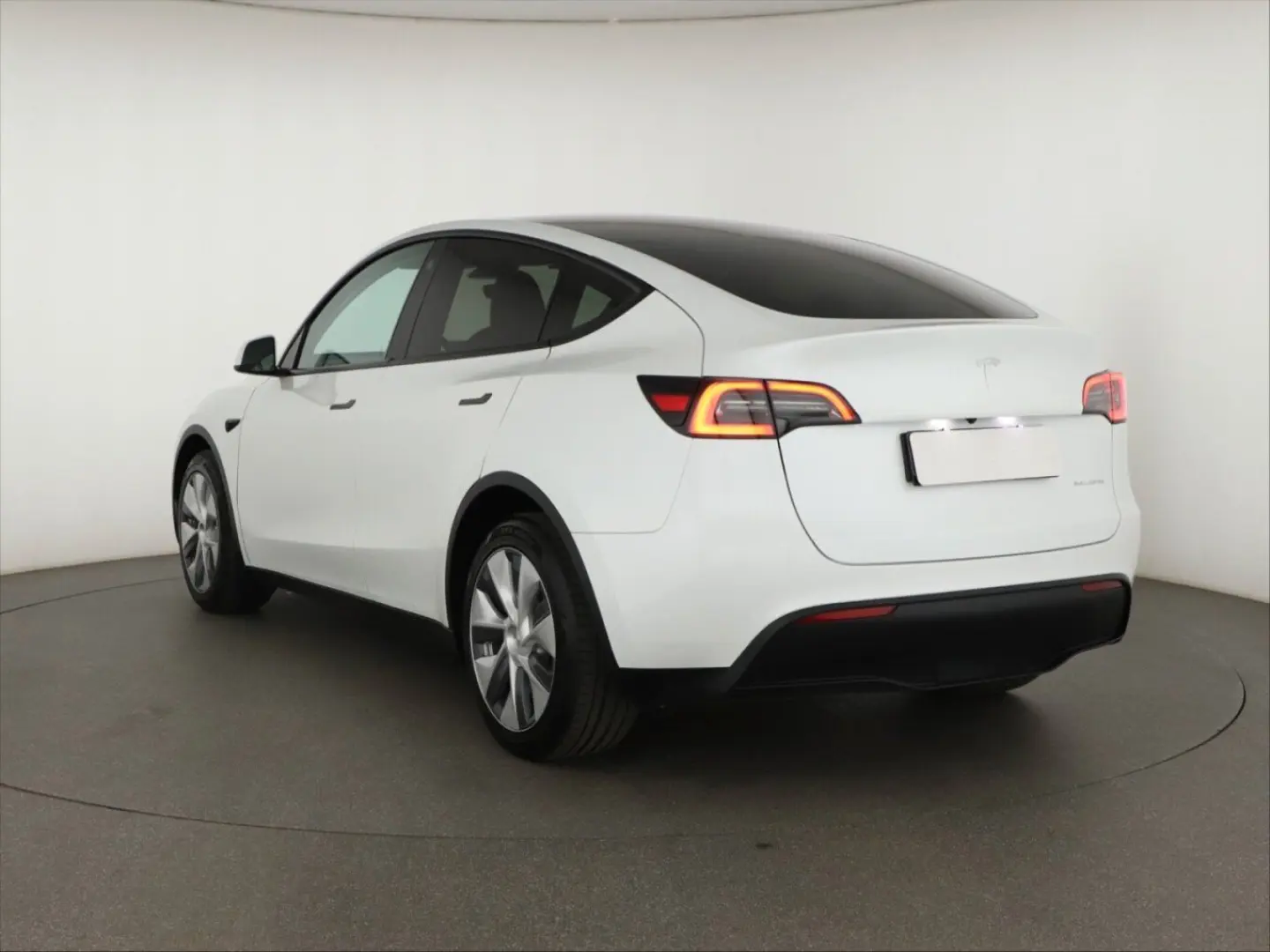 Model Y Long Range AWD 79kWh 2023 , Automatik,