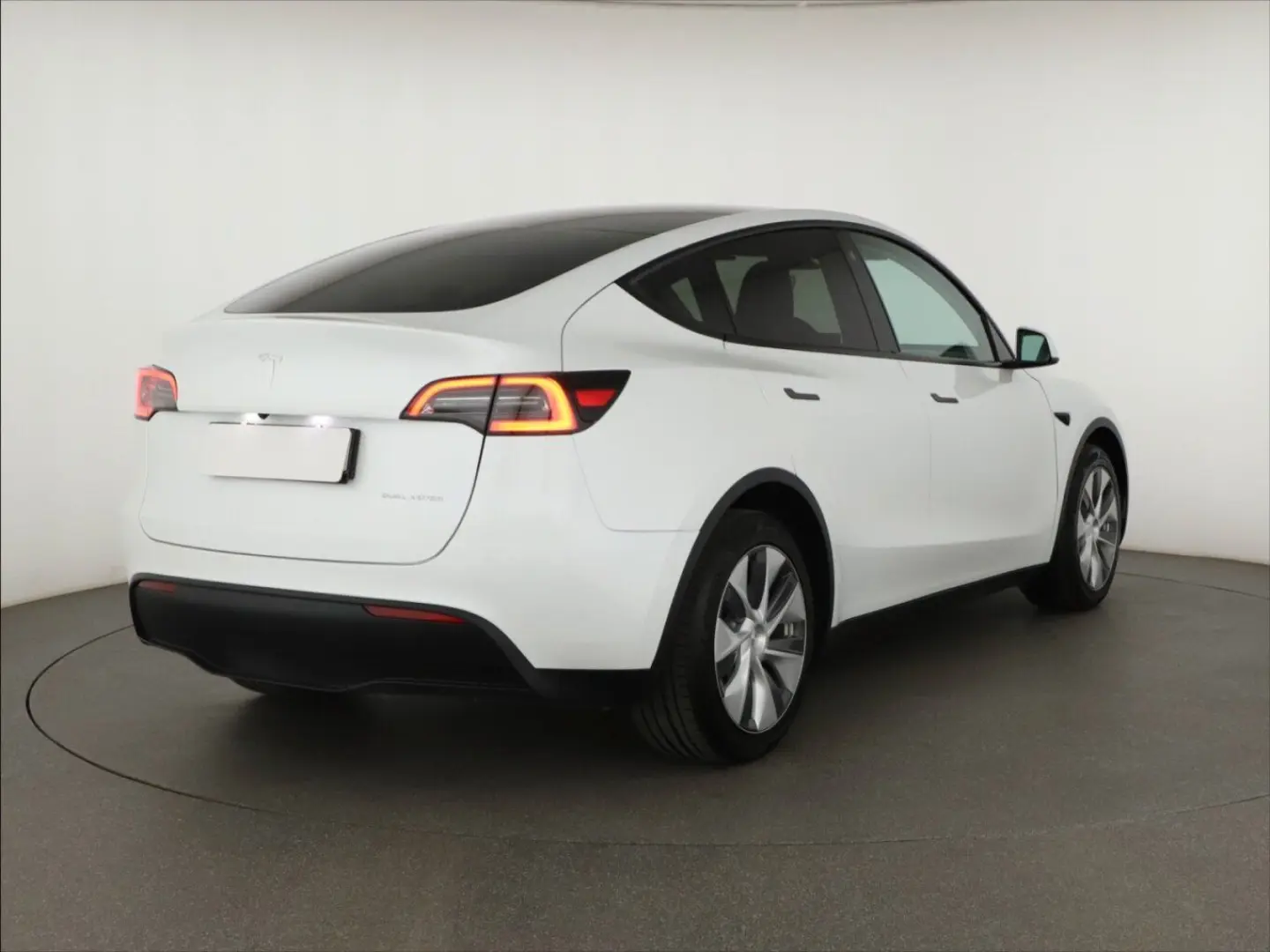 Model Y Long Range AWD 79kWh 2023 , Automatik,