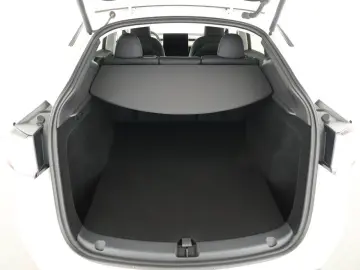 Model Y Long Range AWD 79kWh 2023 , Automatik,
