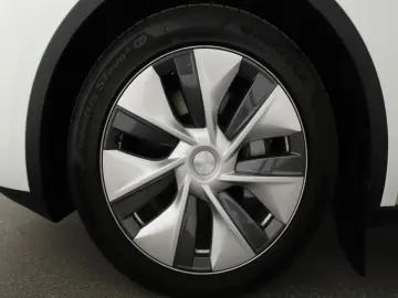 Model Y Long Range AWD 79kWh 2023 , Automatik,