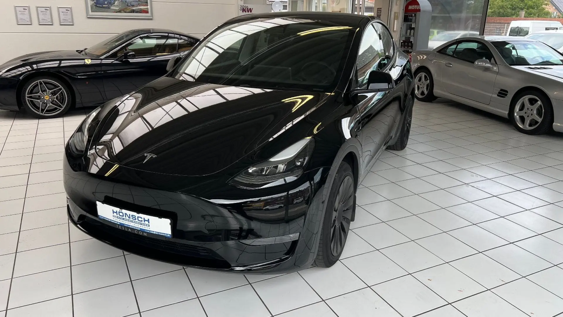 Model Y Long Range Dual AWD