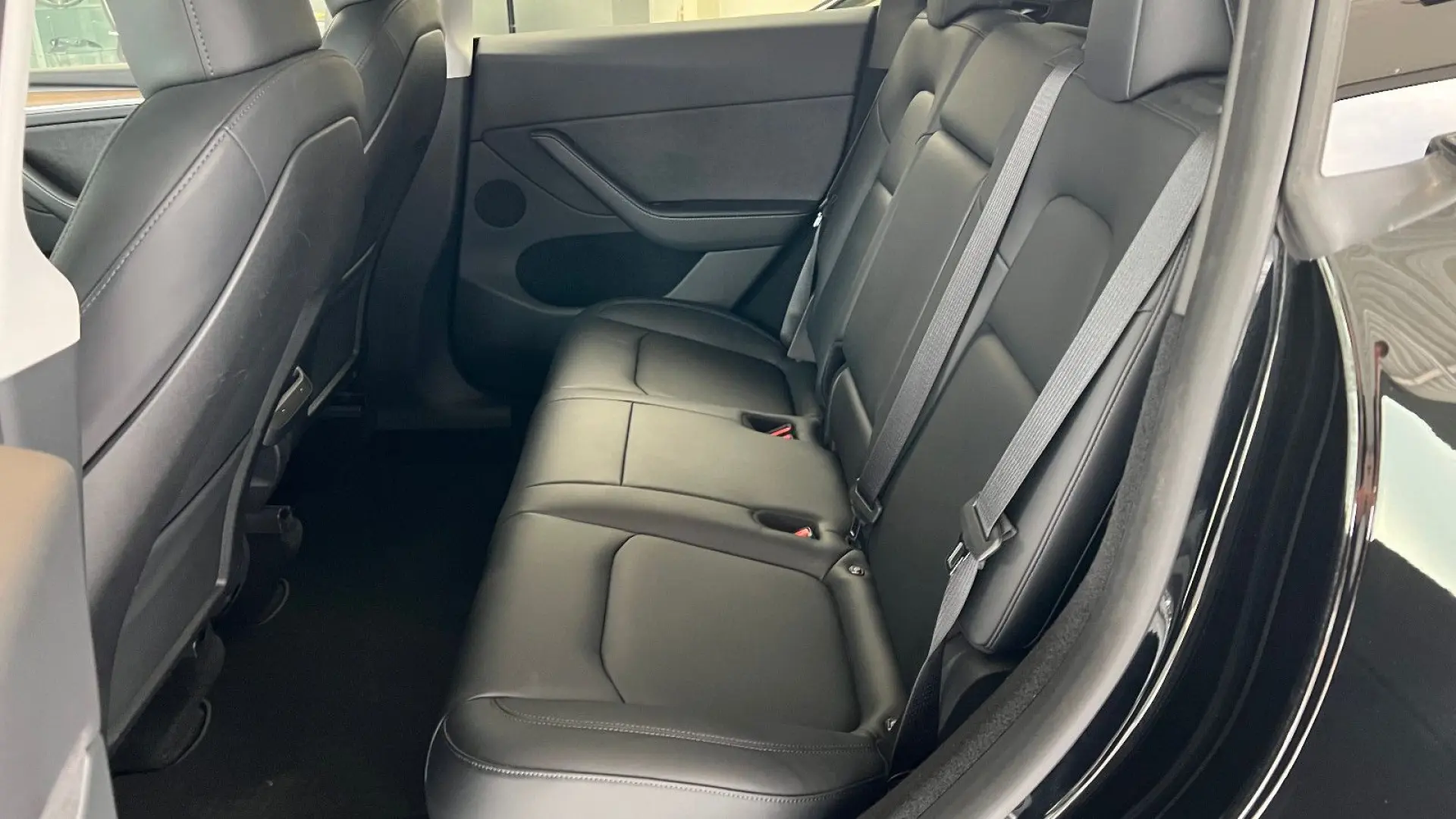 Model Y Long Range Dual AWD
