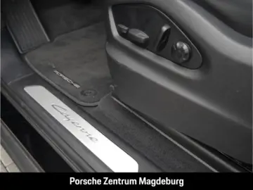 Cayenne E-Hybrid Coupe*BOSE*PASM*INNO*PANO*