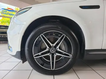EQC 400 4Matic AMG Line Burmester