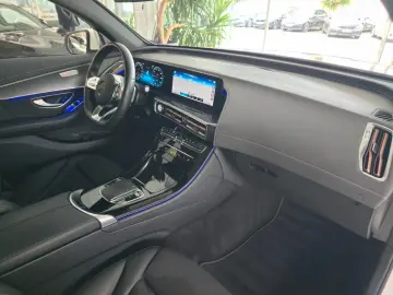 EQC 400 4Matic AMG Line Burmester