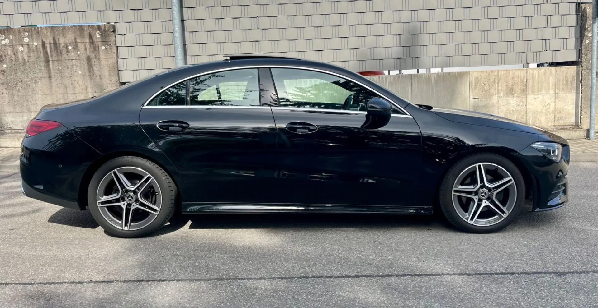 CLA 180*AMG-Paket*Pano*Kamera*