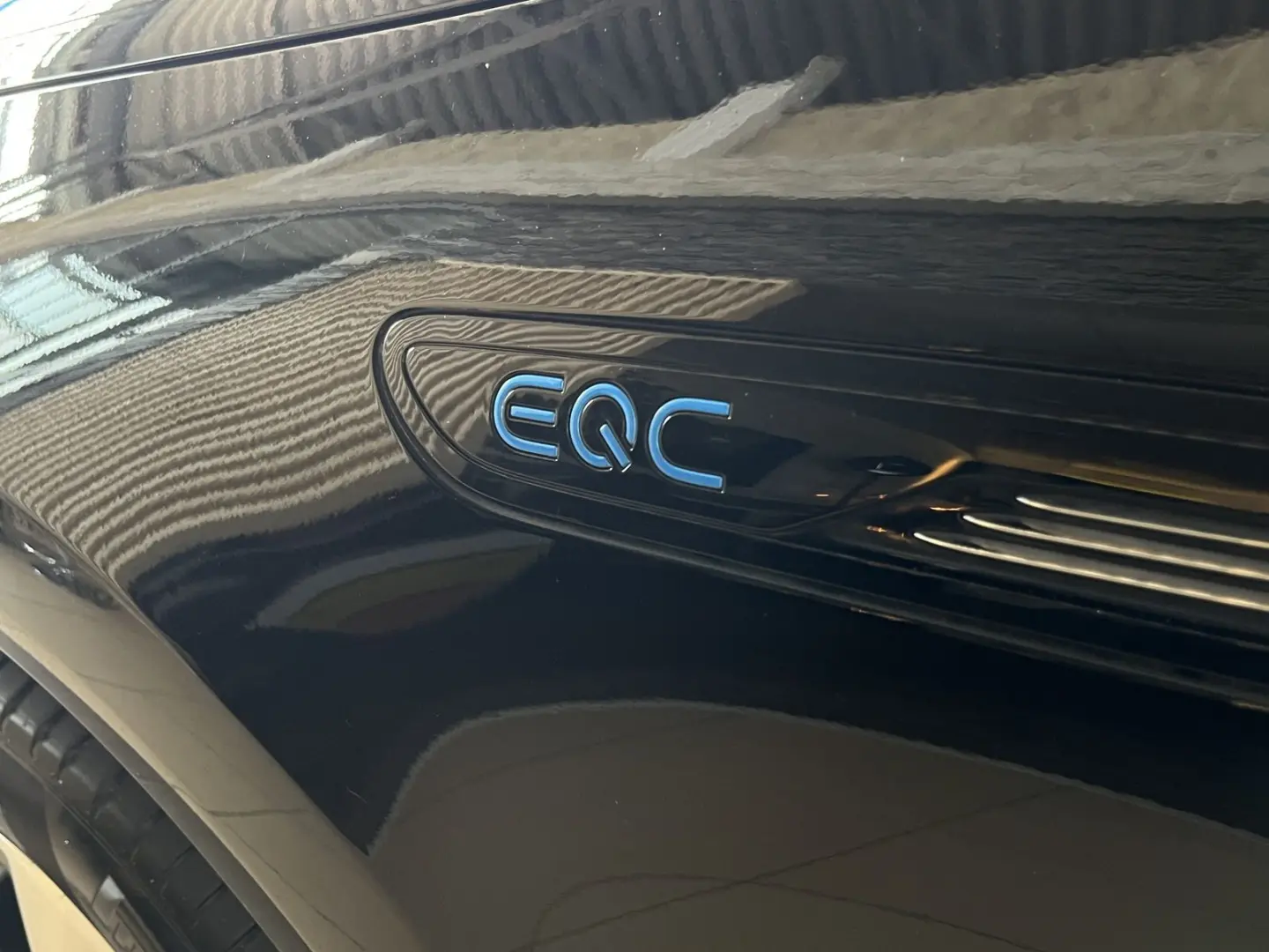 EQC 400 4Matic LED